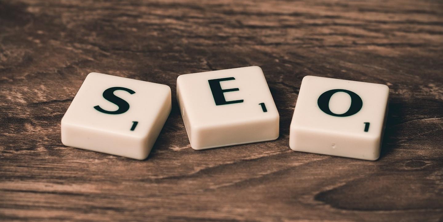 كيف تكتب مقالة متوافقة مع محركات البحث “السيو”؟