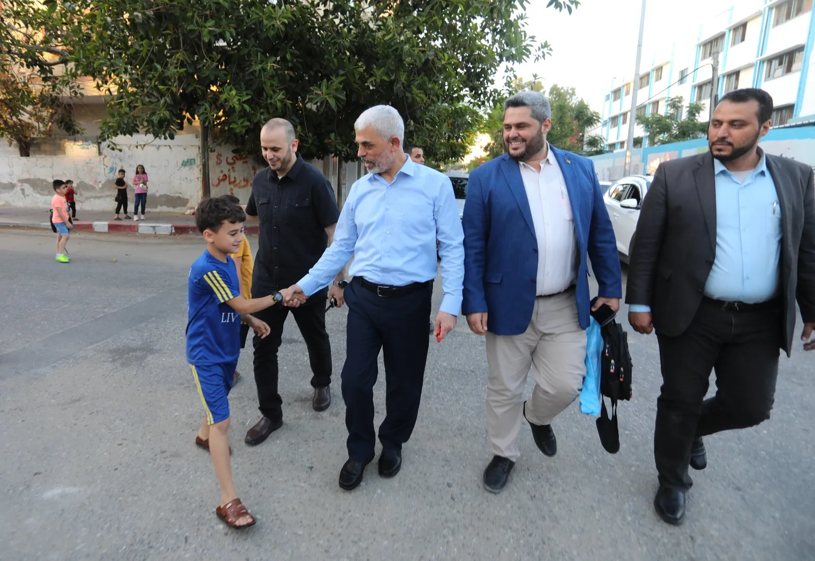 يحيى السنوار.. أسير محرر يقود حركة حماس ويلتحق بـ«هنية و نصرالله» شهيدا