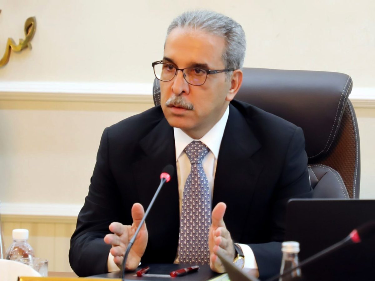 تهيئة الأجواء من “التعبئة الى البناء”.. مختصون يقرأون تصريحات القاضي زيدان بشأن “السلاح”